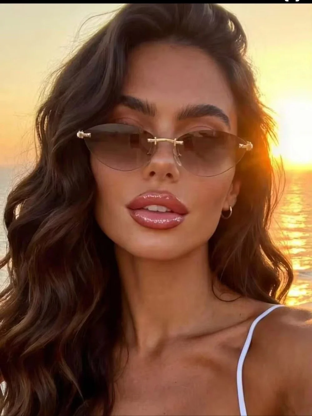 Chic Rimless Brown Gradient Women's Sunglasses with Gold Accents